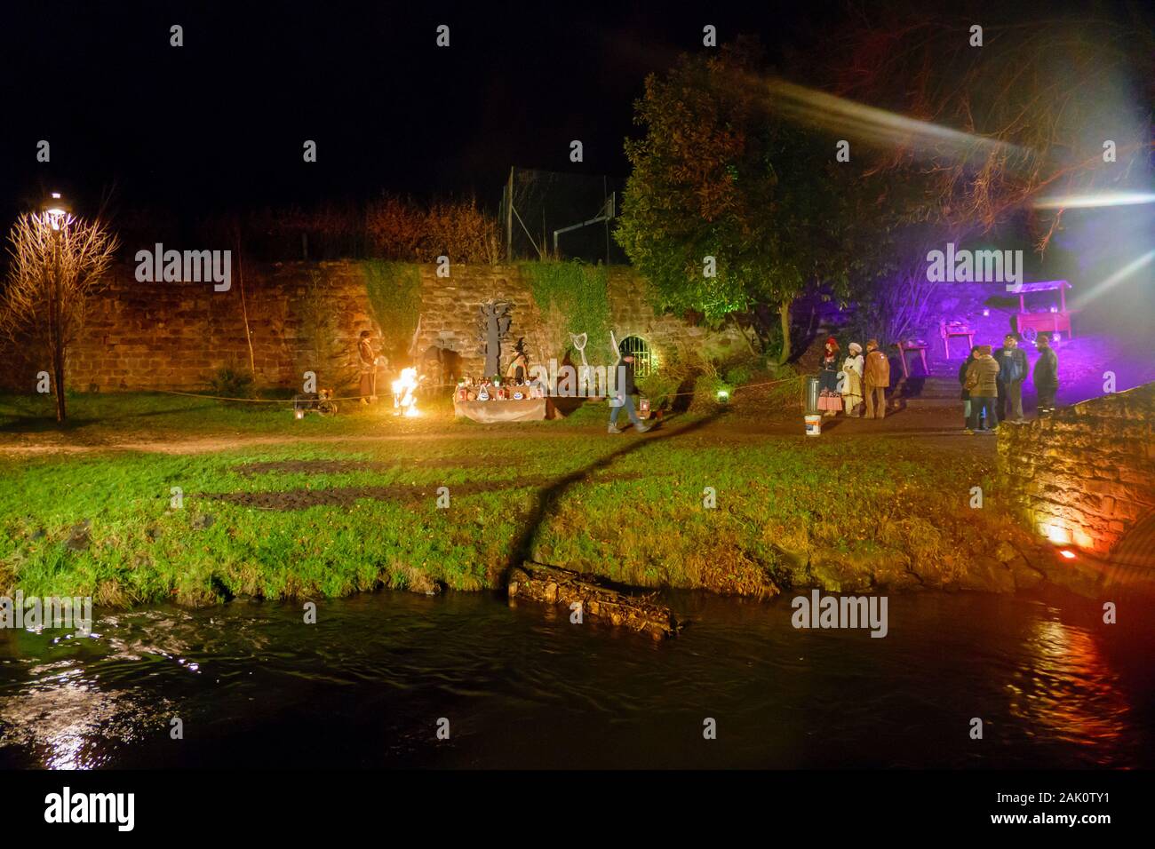 Wissembourg, Elsaß, öffenlicher Park im weihnachtlichen Lichterglanz Stock Photo