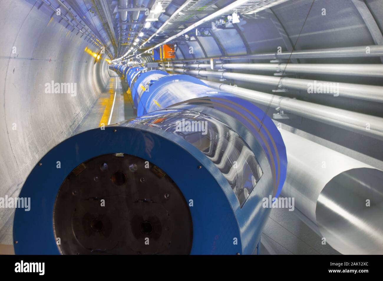 Section of the LHC accellerometer sites at Cern in Geneve. This mechanical  instrumentation is a ring long 27kilometers! Stock Photo - Alamy