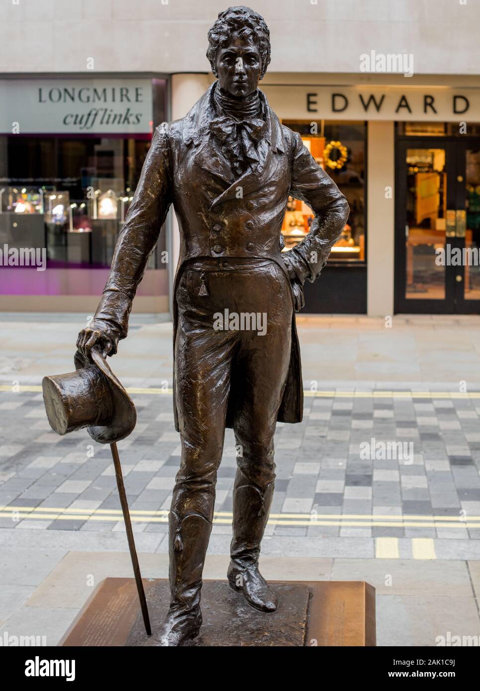 Statue of Beau Brummell by Irena Sedlecká in Jermyn St, St James, London Stock Photo