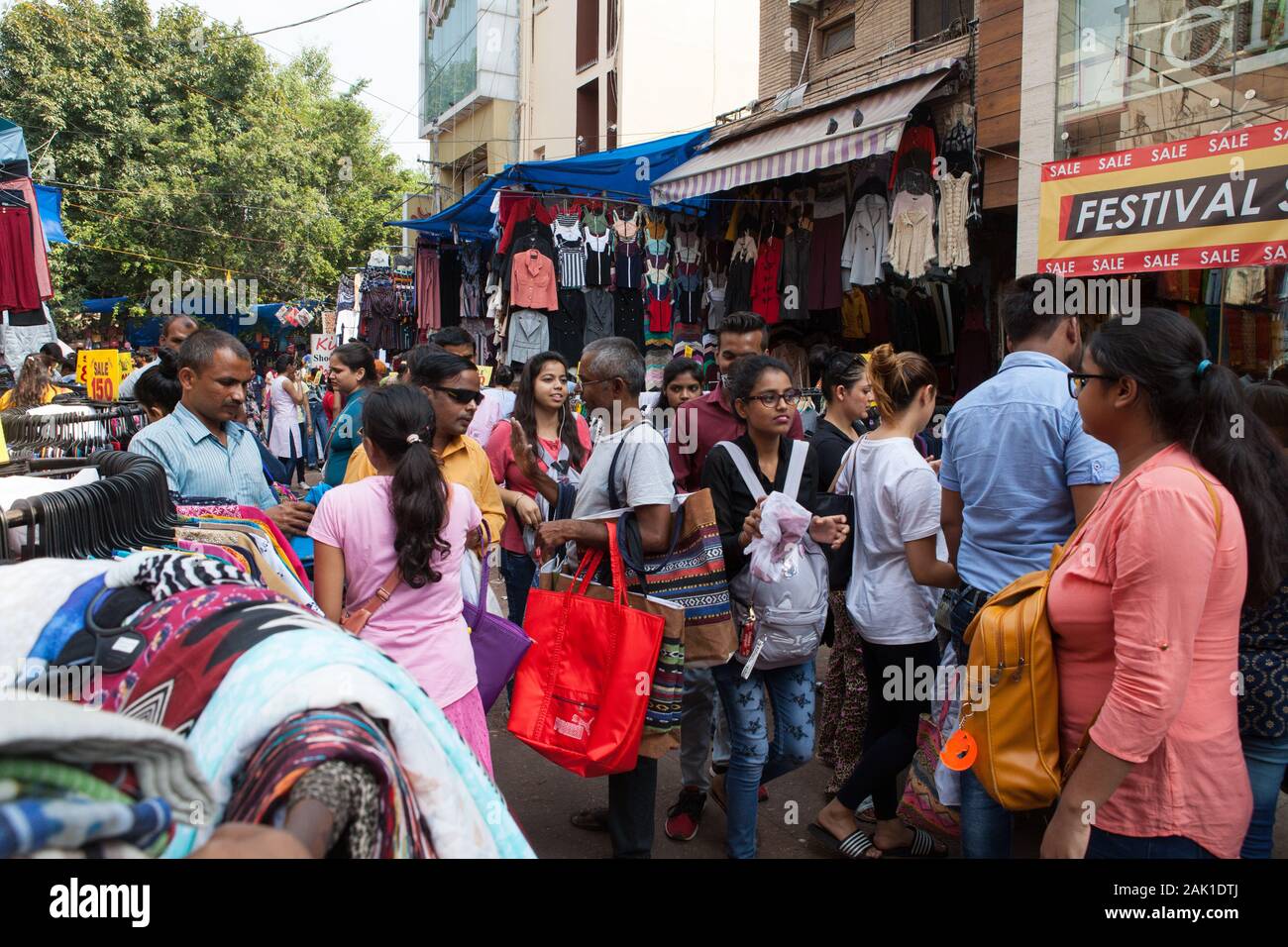 The market in the Sarojini Nagar district of Delhi Stock Photo