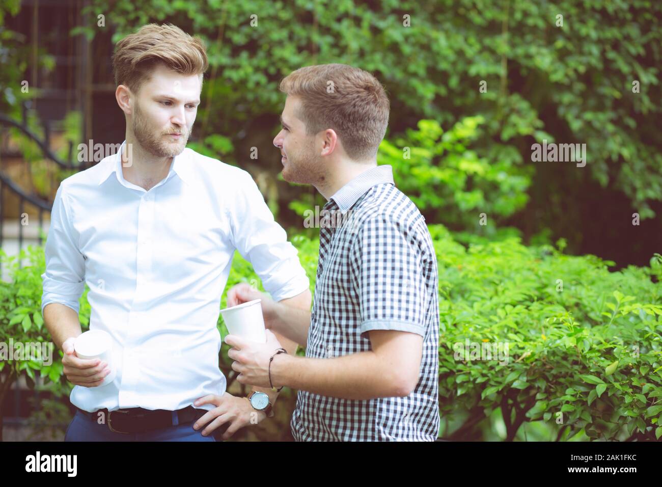 Male friends. Man needs friends. Man needs friends. Two friends. Трое парней.