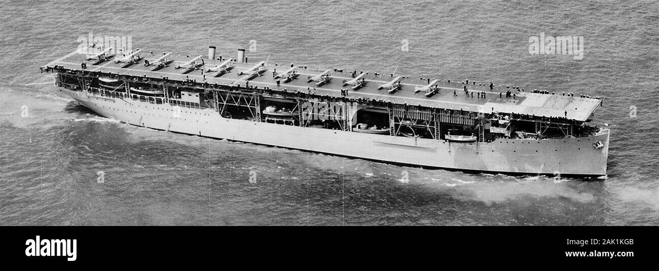 USS Langley (CV-1) underway in June 1927 Stock Photo