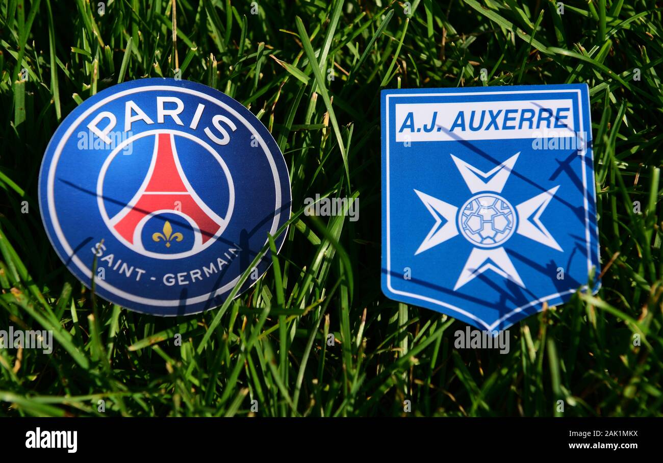 Paris saint germain flag hi-res stock photography and images - Alamy