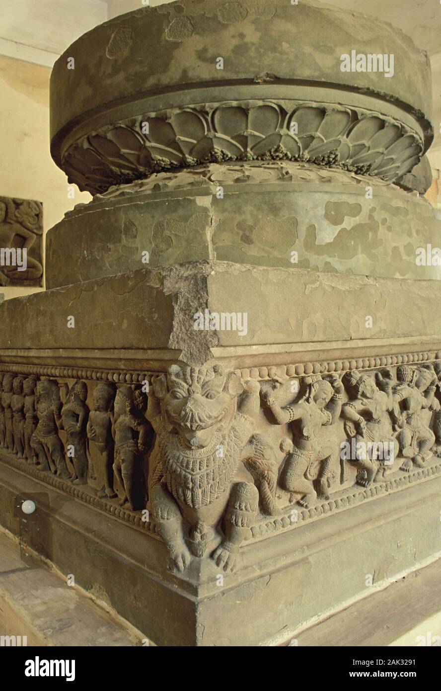 High altar stands hi-res stock photography and images - Alamy