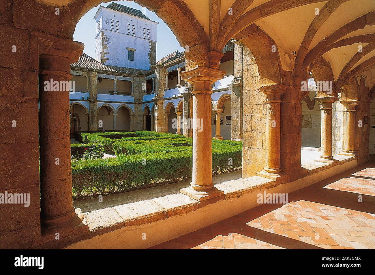 This photo shows a look into the cloister of the former nun of the order of St Clare monastery of 1543 in Faro. A museum which presents prehistoric fi Stock Photo