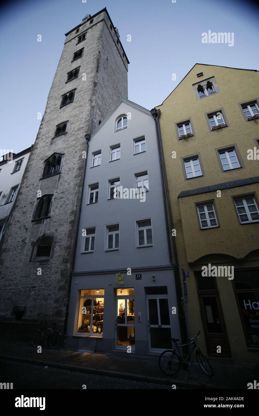 Goldener turm hi-res stock photography and images - Alamy