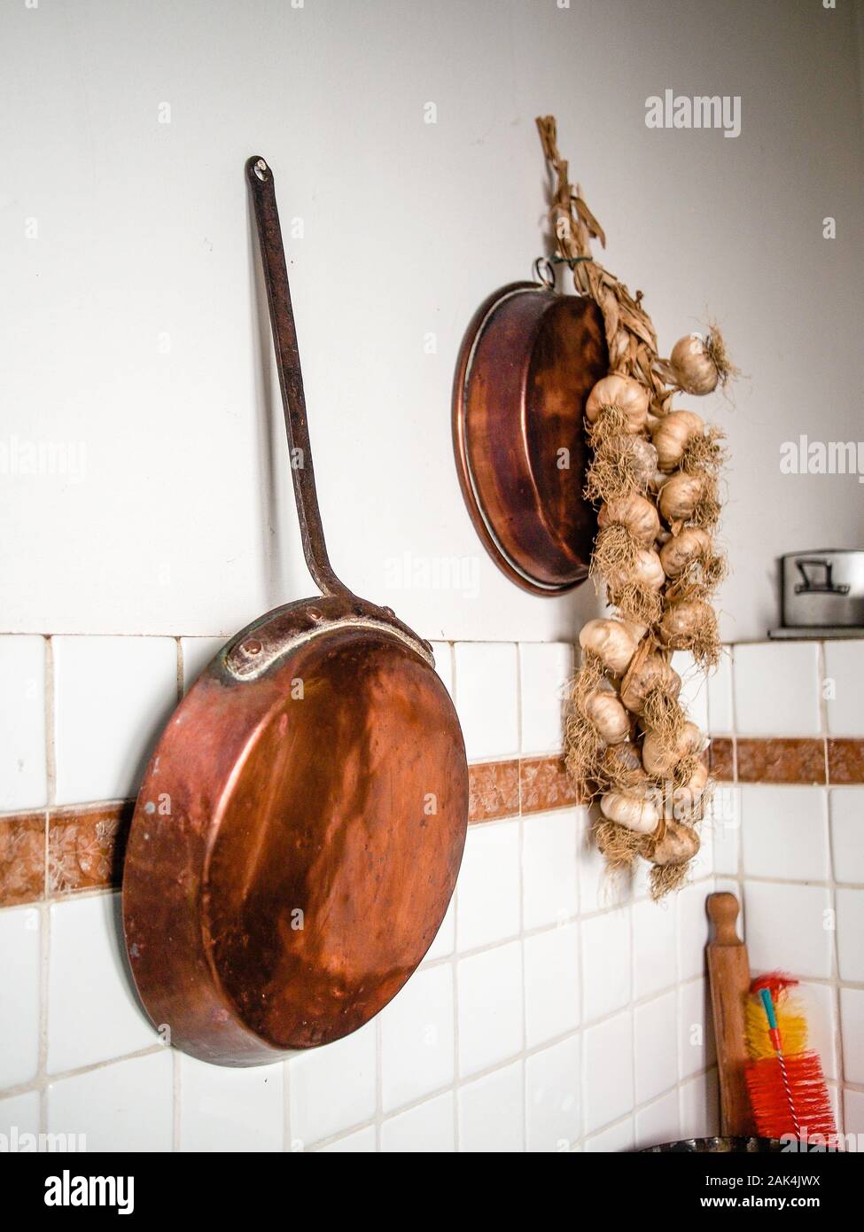 old rustic copper pan Stock Photo - Alamy