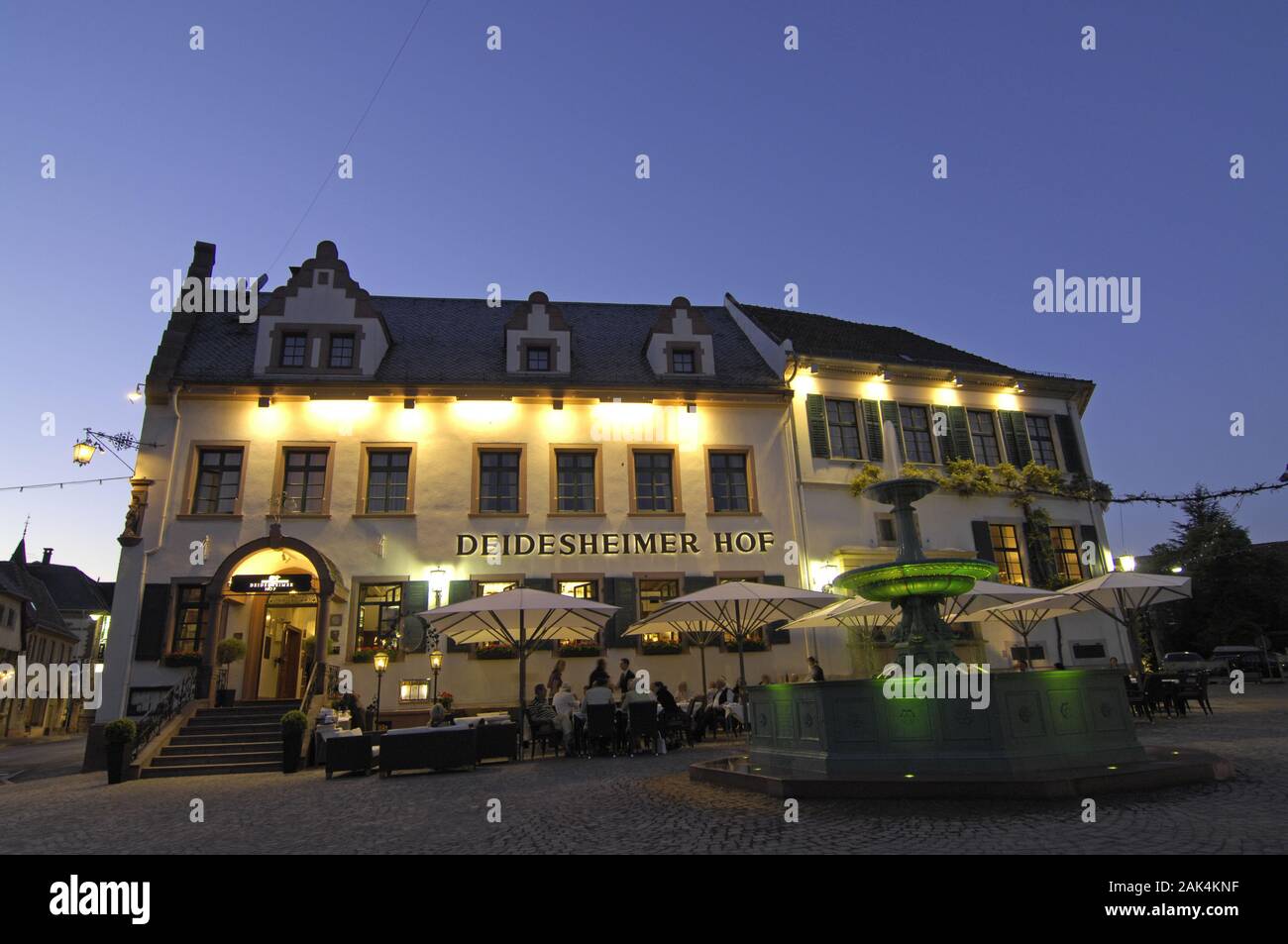 Hotel Restaurant 'Deidesheimer Hof' in Deidesheim, Pfalz, Deutschland | usage worldwide Stock Photo