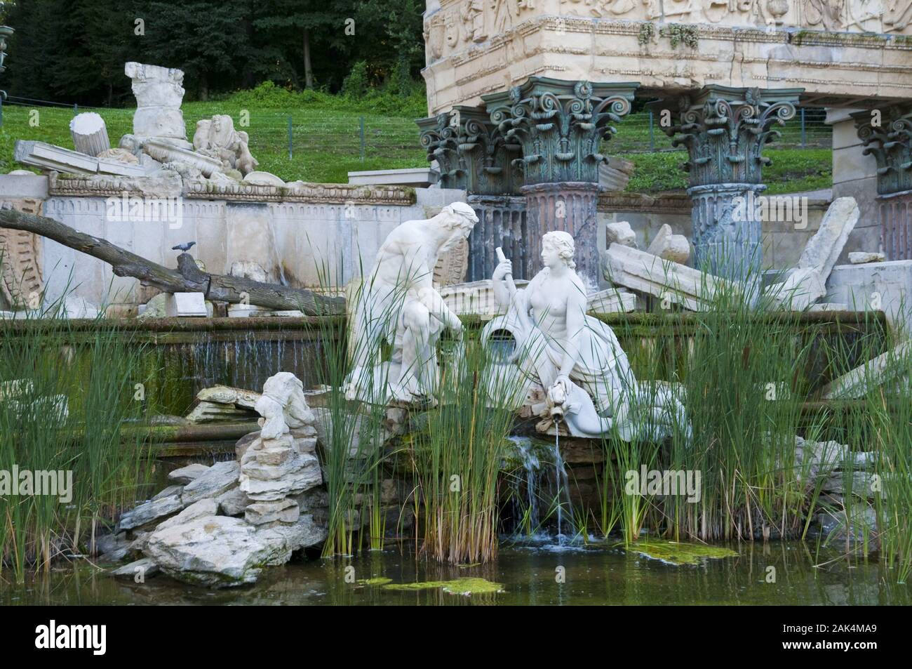 Schloss Schönbrunn Römische Ruine in der Gartenanlage, Wien