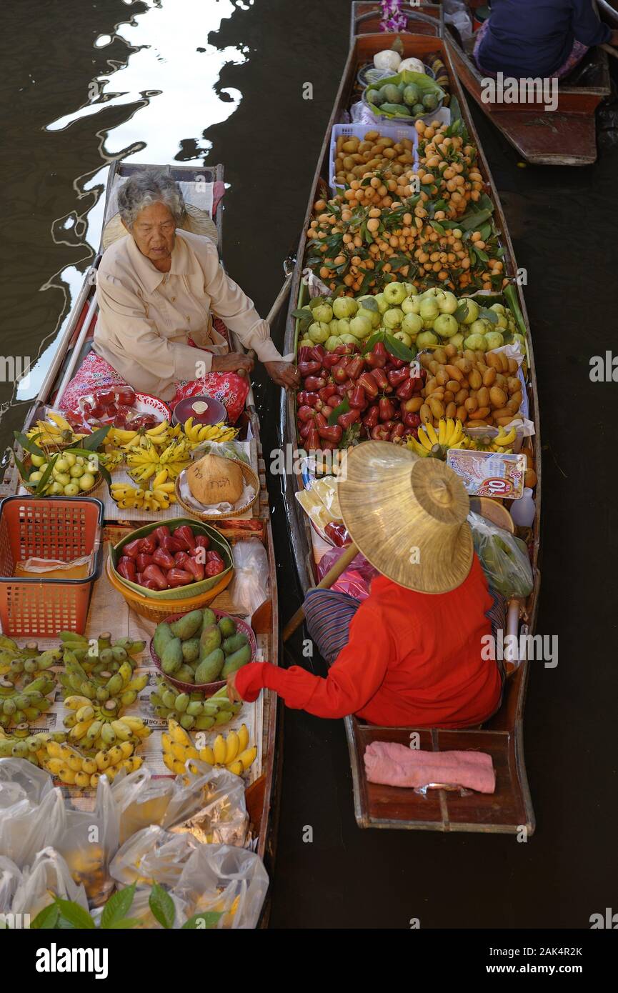 Damnoen Saduak, der schwimmende Markt in Bangkok, Thailand | usage worldwide Stock Photo