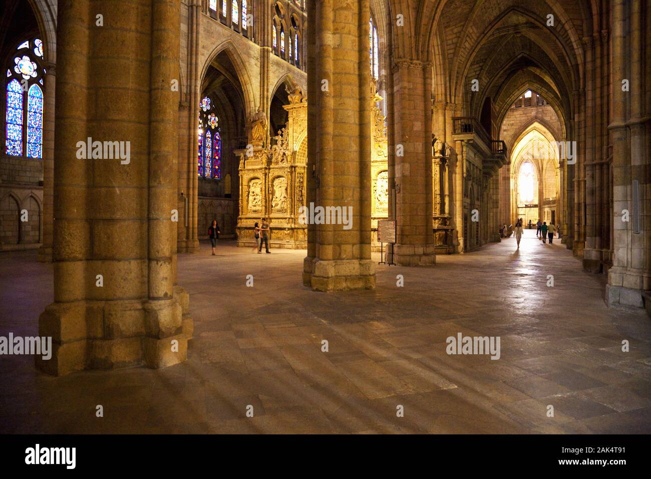 León: Innenansicht der Kathedrale, Spanien Norden | usage worldwide Stock Photo