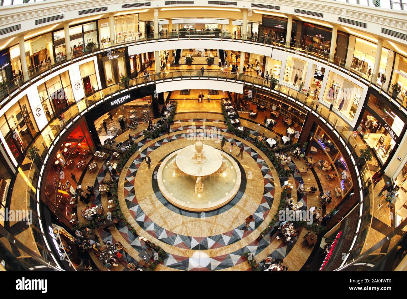 Dubai: Mall of the Emirates, Einkaufszentrum im Stadtteil Al-Barsha, Dubai | usage worldwide Stock Photo