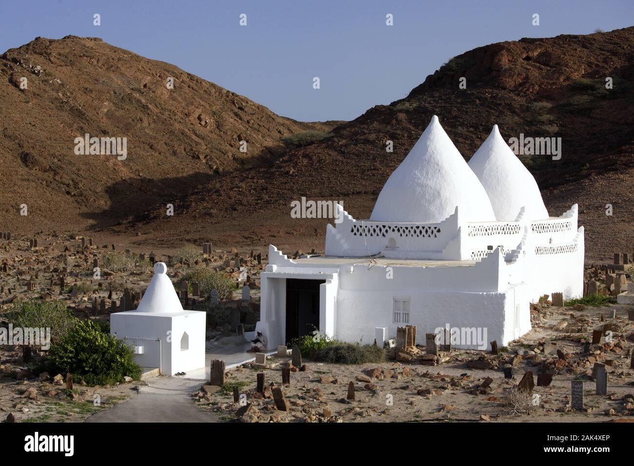 Sultanat Oman: Grabstaette des muslimischen Heiligen Bin Ali bei Mirbat, Dubai | usage worldwide Stock Photo