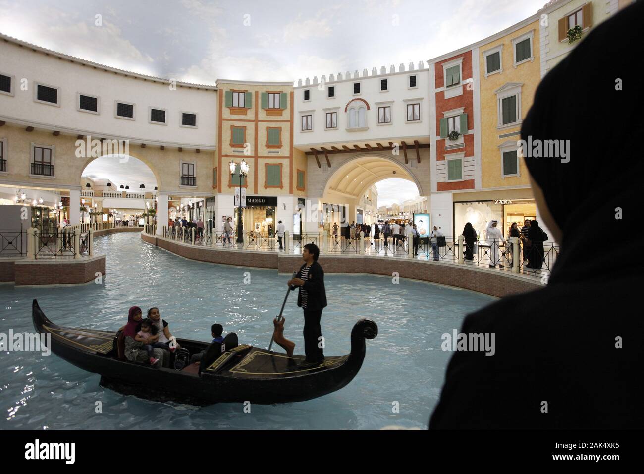 Qatar Emirat Katar: Einkaufspassage Villagio in Doha, Dubai | usage worldwide Stock Photo