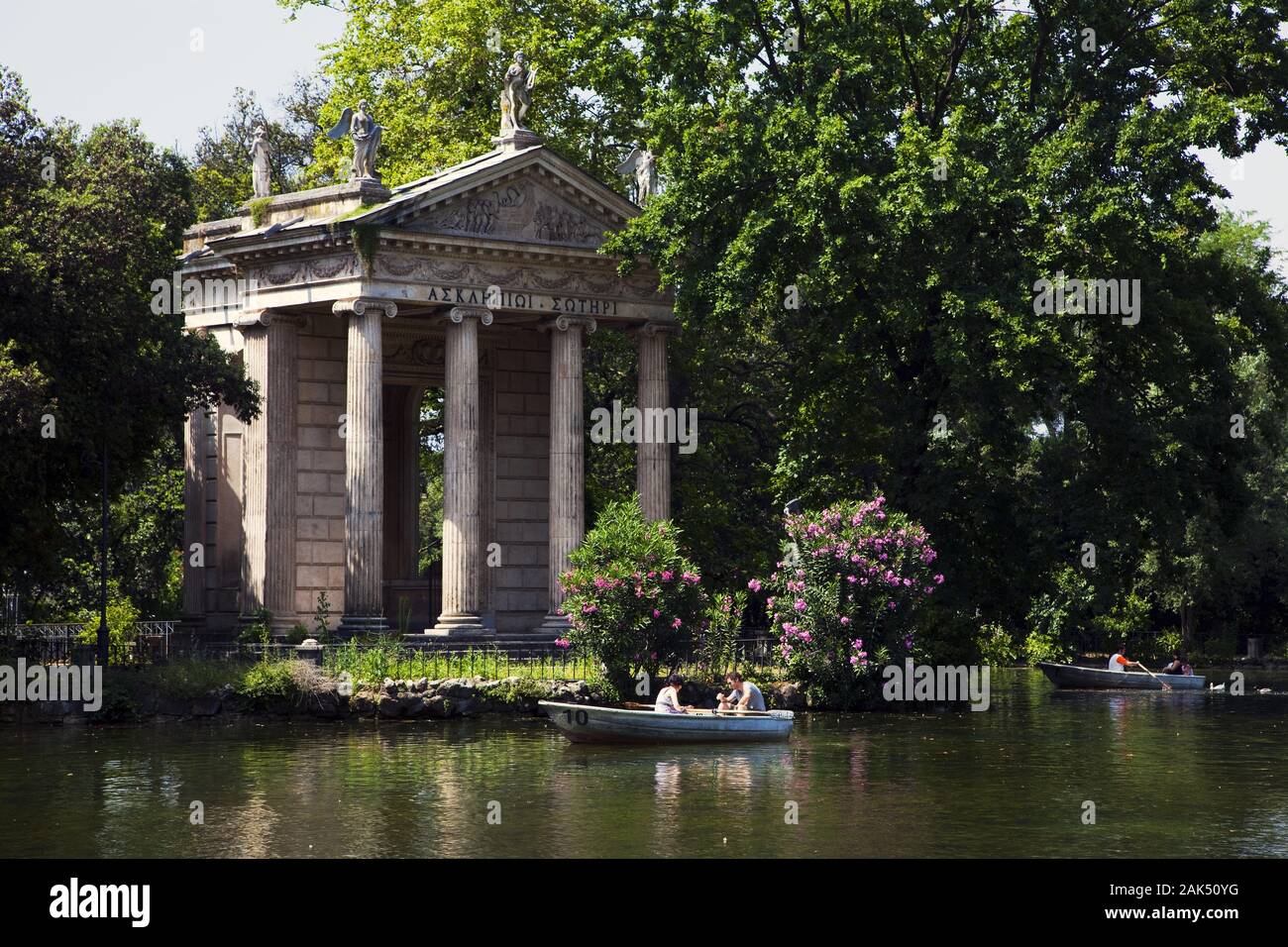 Gärten der Villa Tempio di Esculapio am Giardino del Lago