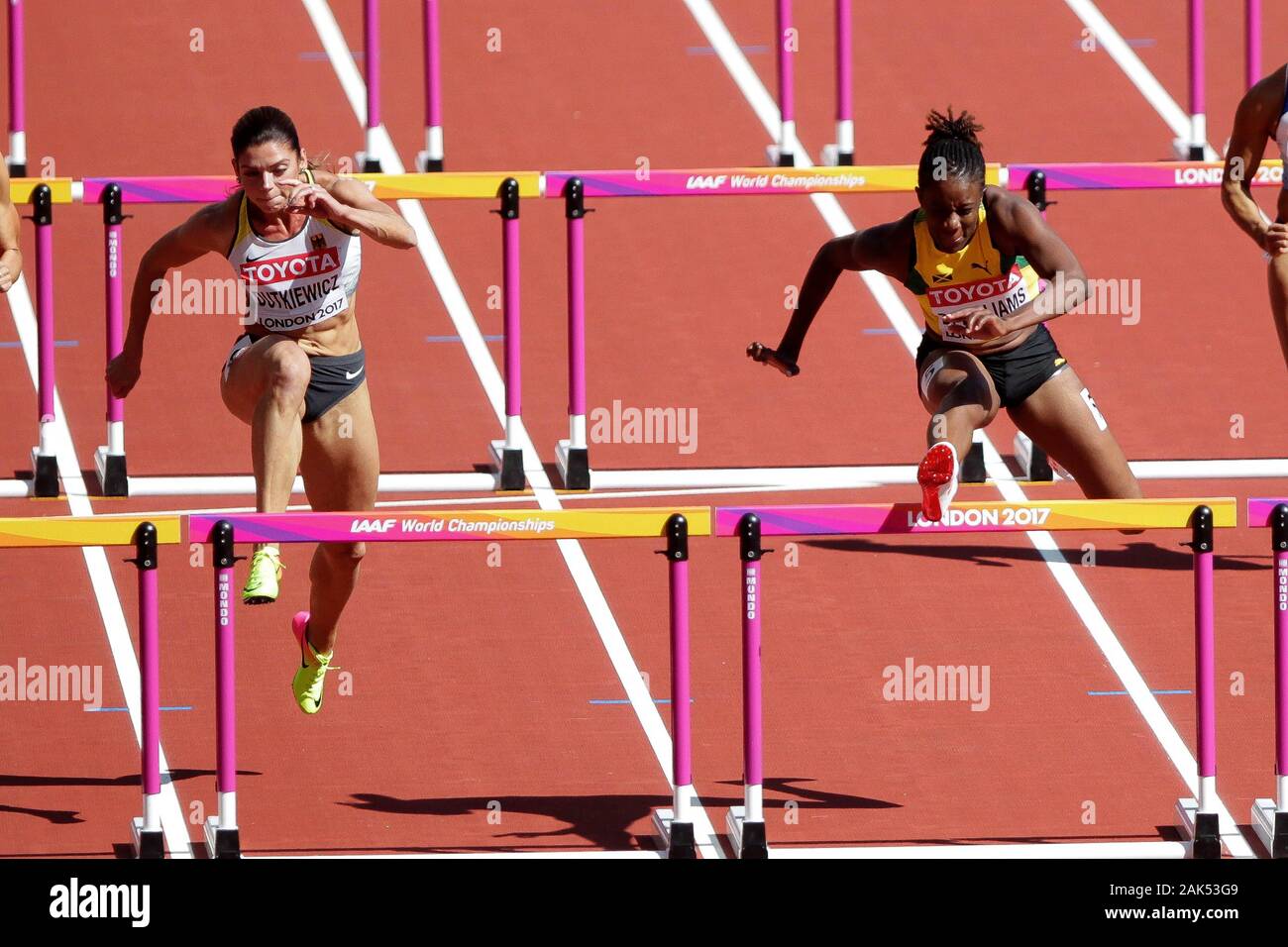 Pamela Dutkiewicz (Germany) and Danielle Williams (Jamaique) during the