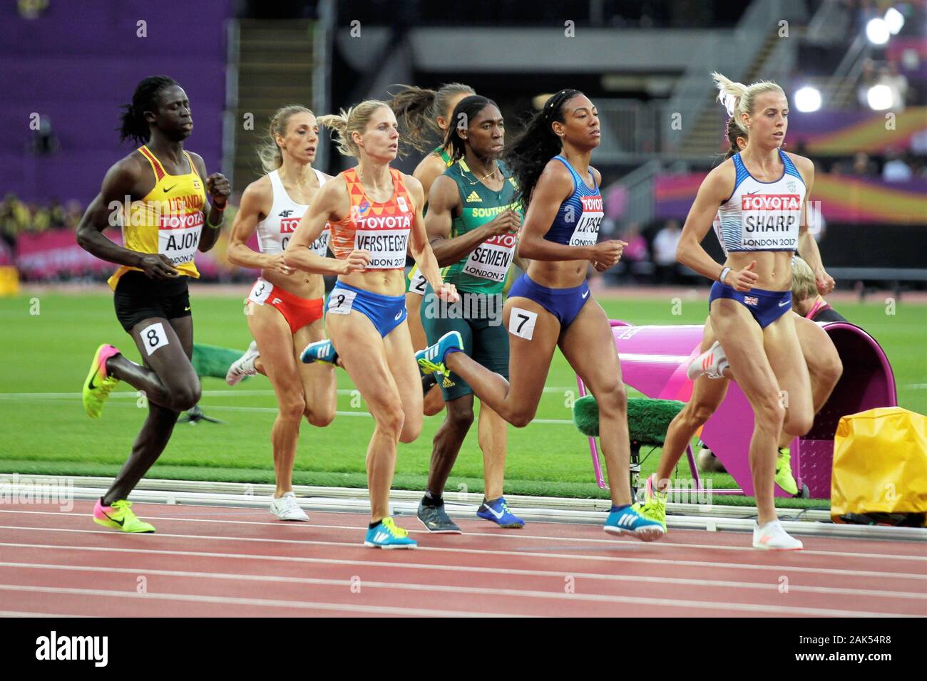 Lynsey Sharp (Great Britain ) , Charlene Lipsey (USA) , Caster Semenya (Afrique du Sud), Angelika Cichocka (Pologne), Docus Ajok (Ouganda)  and Sanne Verstegen-Wolters (Nederlandt) during the 2nd Semi Final 800 m women of the IAAF World Athletics Championships on August 6, 201 at the Olympic stadium in London, Great Britain Photo Laurent Lairys / DPPI Stock Photo
