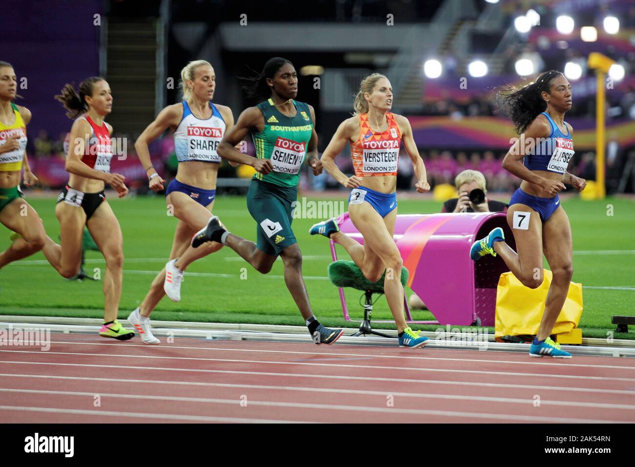 Lynsey Sharp (Great Britain ) , Charlene Lipsey (USA) , Caster Semenya (Afrique du Sud),Selina Büchel (Suisse)  and Sanne Verstegen-Wolters (Nederlandt) during the 2nd Semi Final 800 m women of the IAAF World Athletics Championships on August 6, 201 at the Olympic stadium in London, Great Britain Photo Laurent Lairys / DPPI Stock Photo