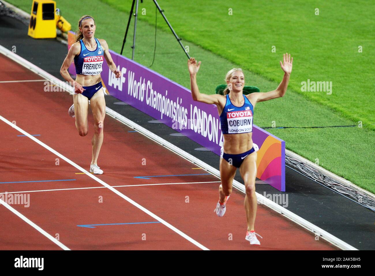 Emma Coburn (USA) and Courtney Frerichs (USA) at the Final 3000m