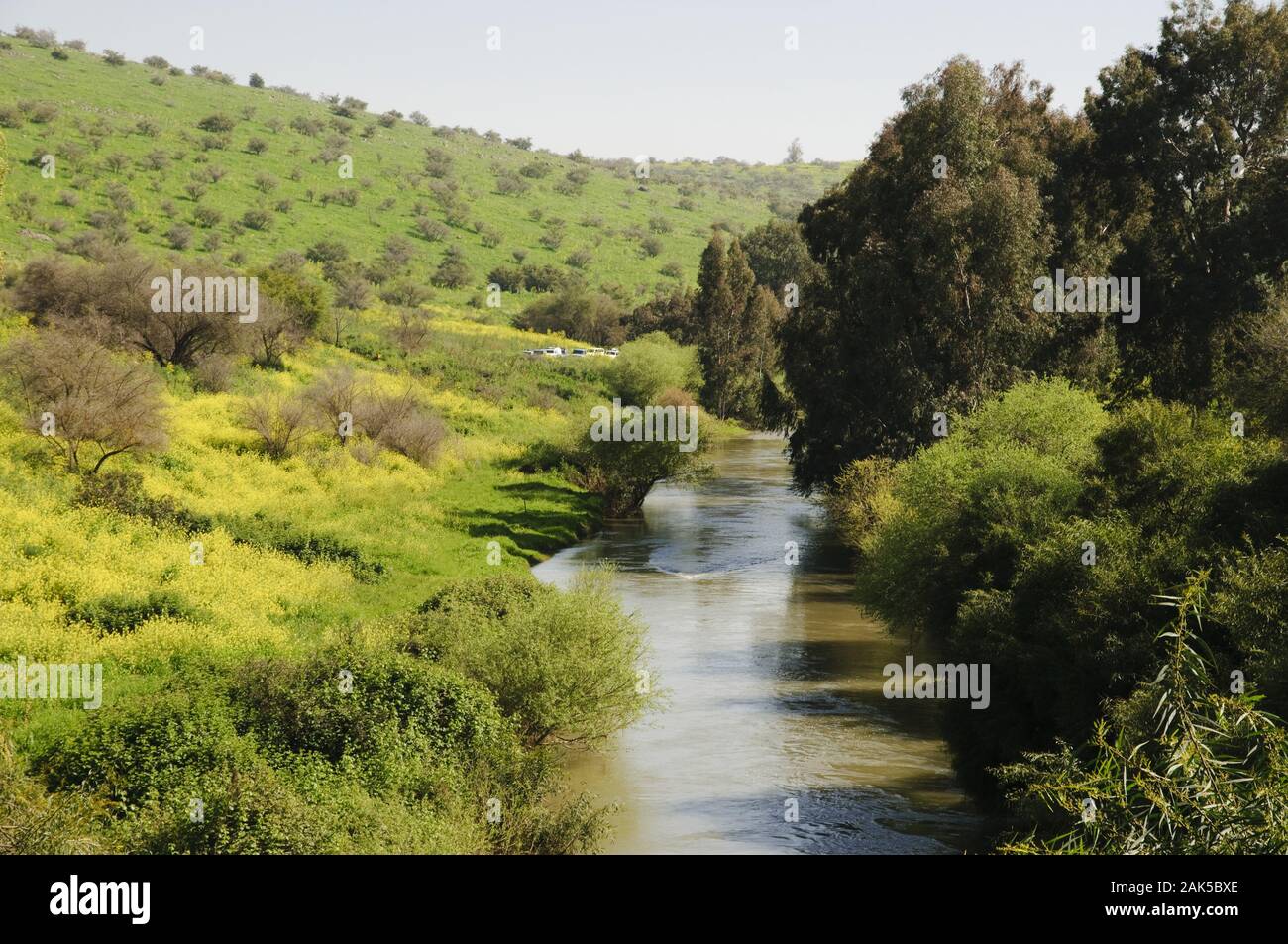 Jordan durchquert Laenge nach das ganze Land, | usage worldwide Stock Photo - Alamy