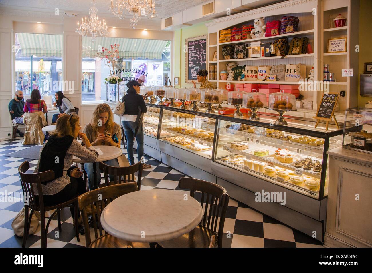 Stadtbezirk Manhattan Stadtteil Soho Little Cupcake Bakeshop In Der Prince Street New York Usage Worldwide Stock Photo Alamy