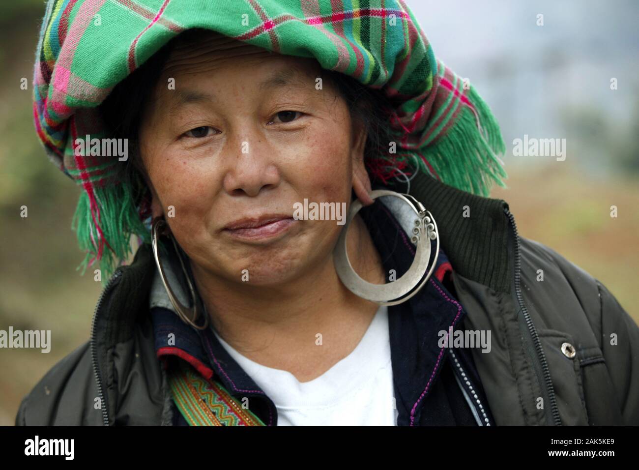 Provinz Lao Cai: Angehoerige vom Bergstamm der Schwarzen Hmong, Vietnam | usage worldwide Stock Photo