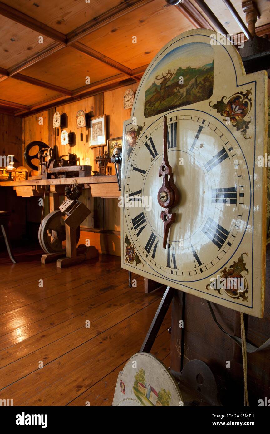 Schwenningen: Uhrmacherstube im Heimat- und Uhrenmuseum, Schwarzwald Sueden | usage worldwide Stock Photo