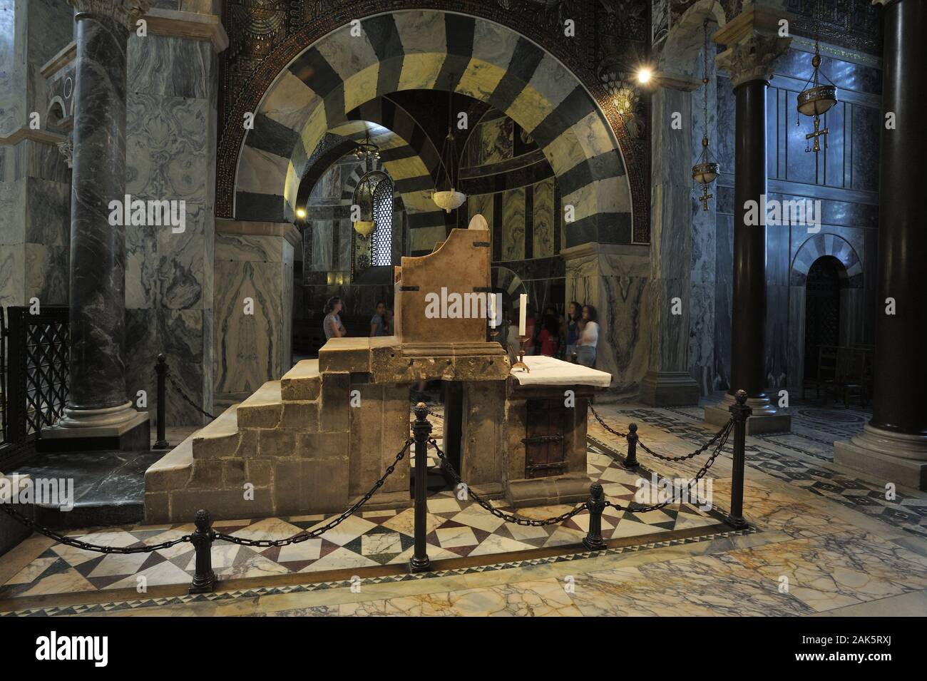 Throne aachen hi-res stock photography and images - Alamy