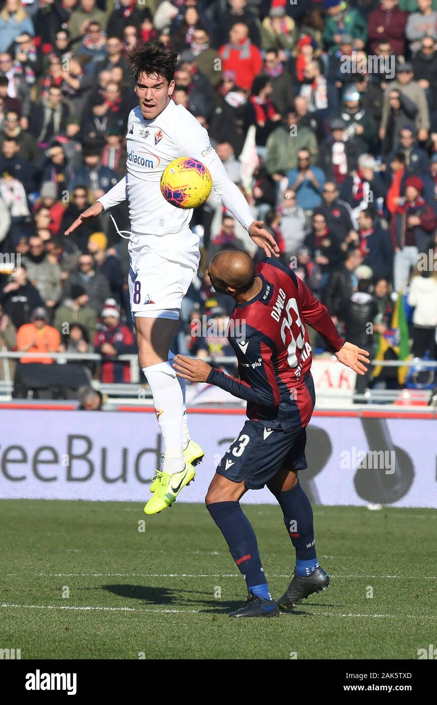 the player of acf fiorentina dusan vlahovic in contrast the player