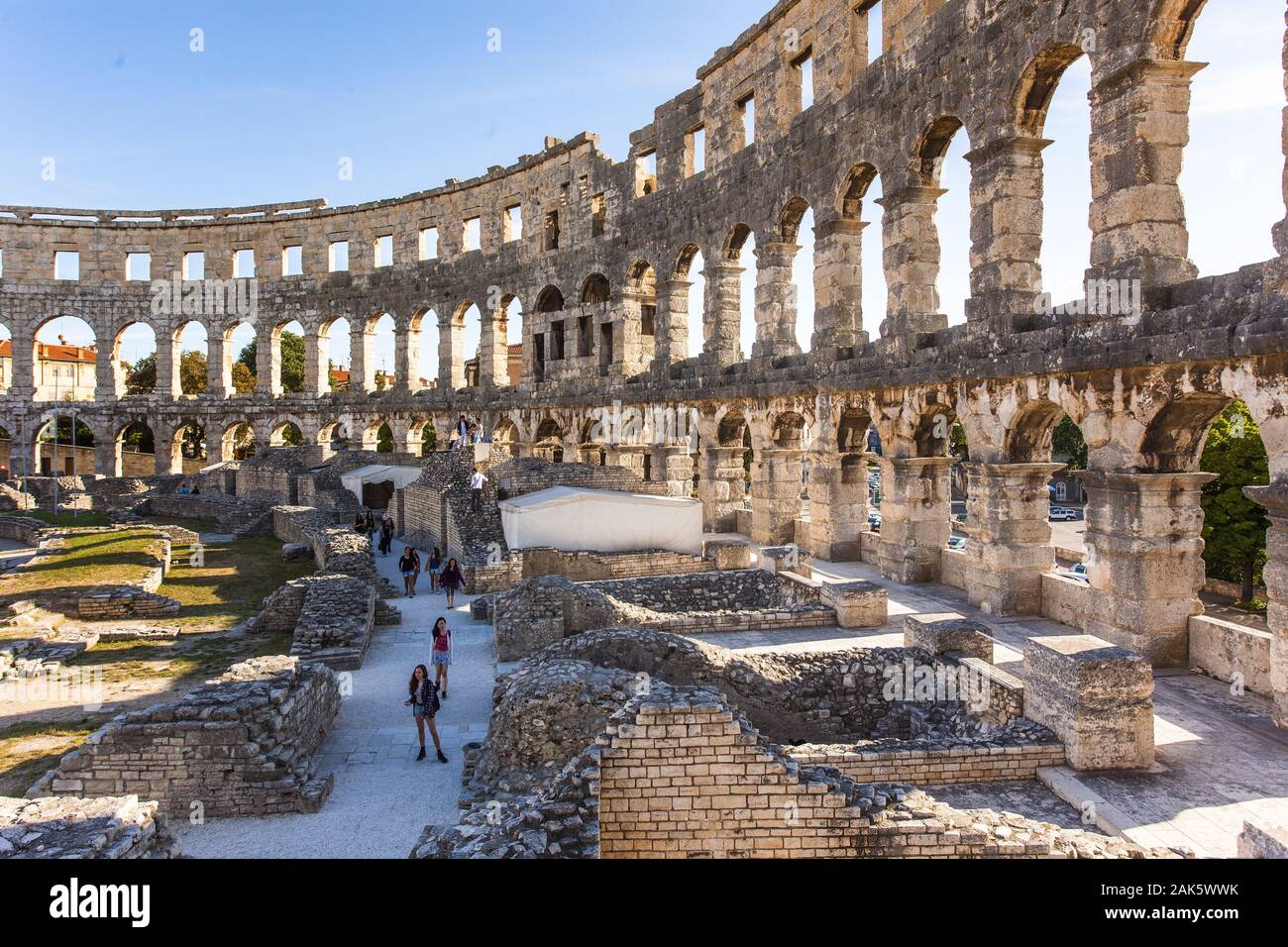 Pula: Roemisches Amphitheater, Istrien | usage worldwide Stock Photo