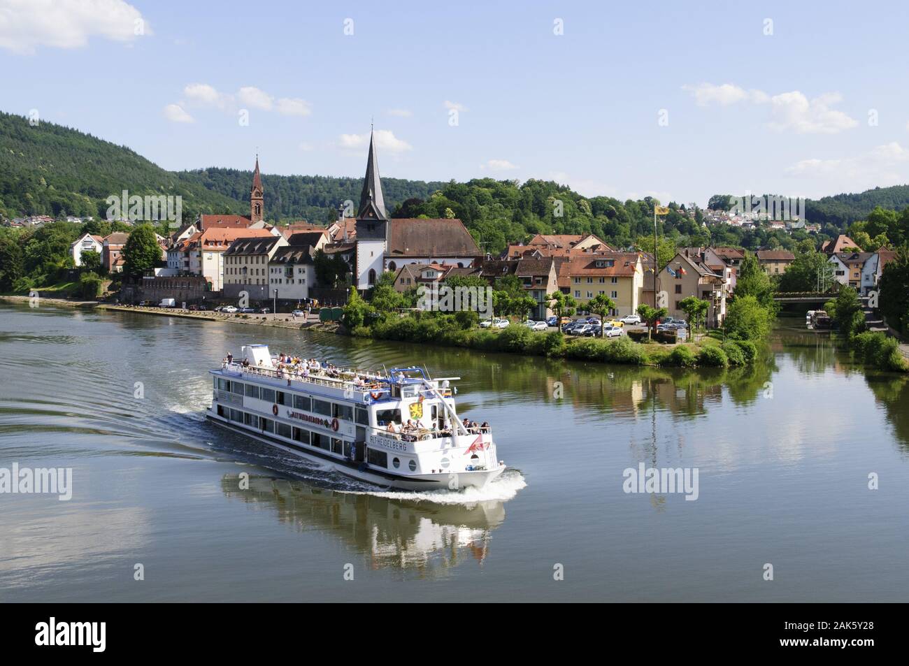 Neckargemuend: Ausflugsschiff auf dem Neckar, Odenwald | usage worldwide Stock Photo
