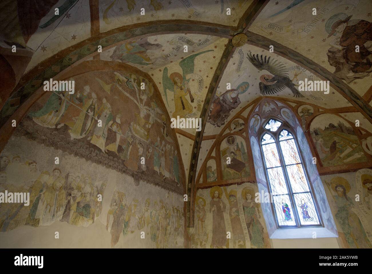 Loffenau: Fresken in der Heilig-Kreuz-Kirche, Schwarzwald Norden | usage worldwide Stock Photo