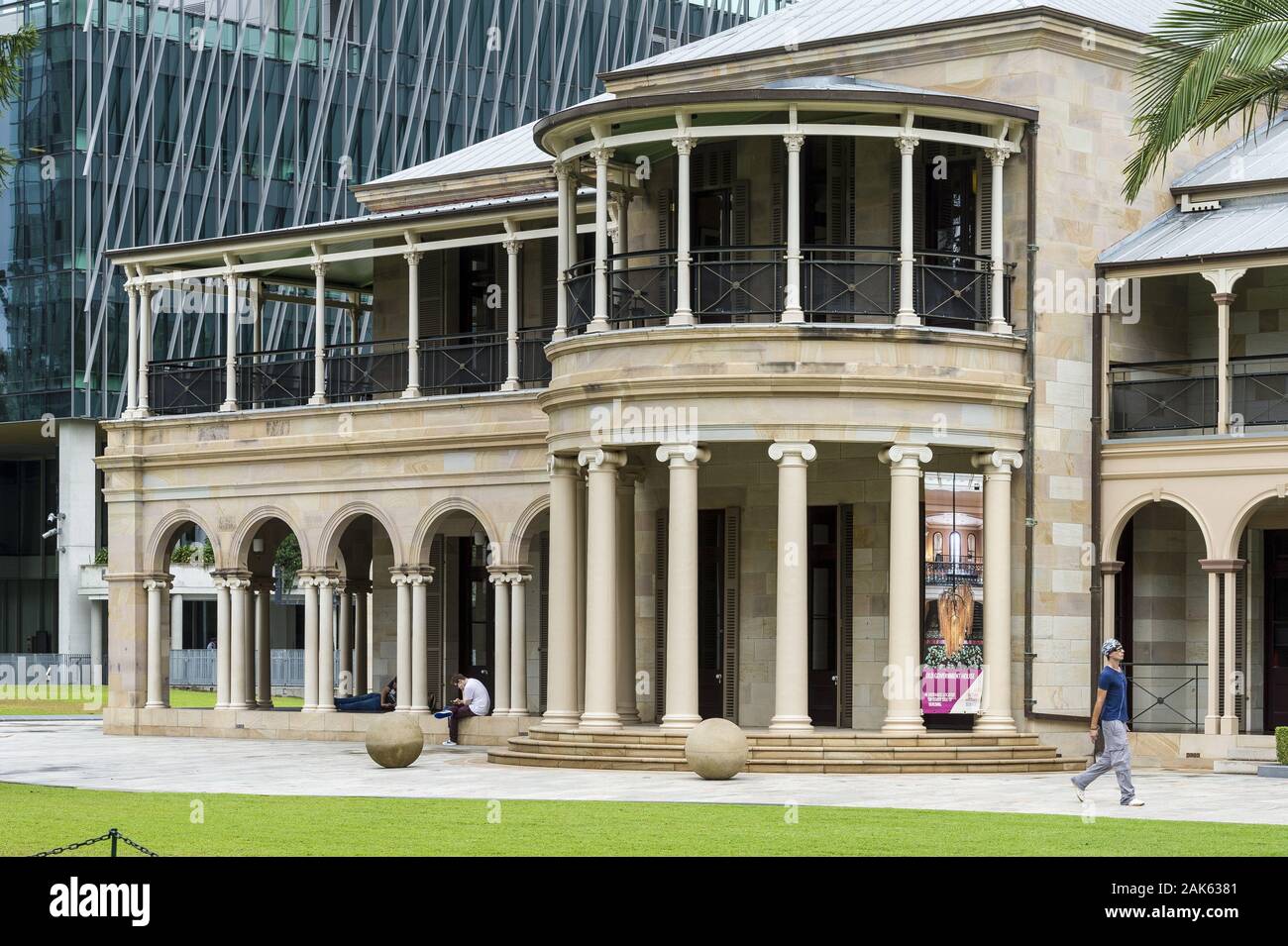 Queensland/Brisbane: Gardens-Point-Campus mit University of Technology im Old Government House, Australien Osten | usage worldwide Stock Photo