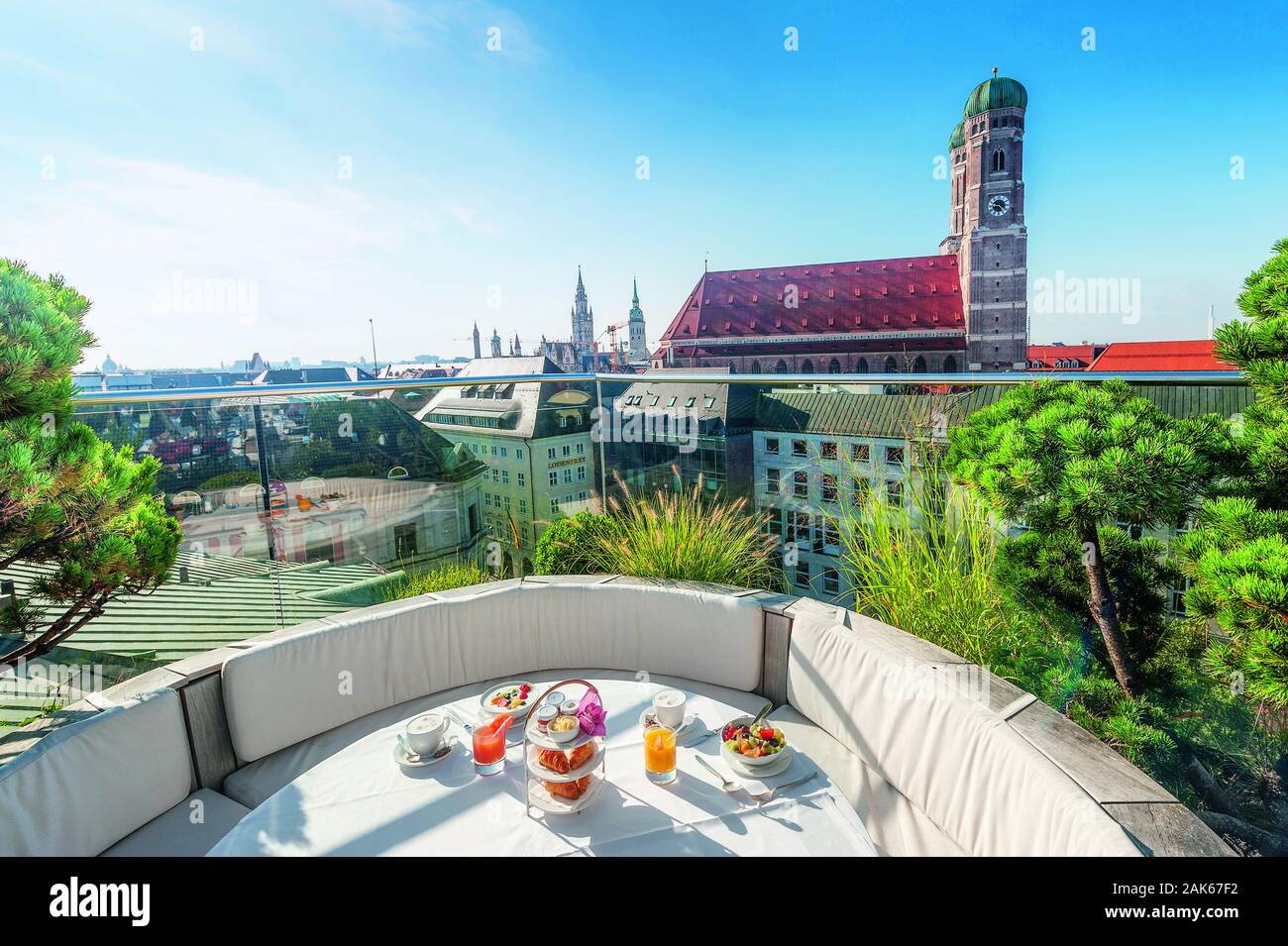 Stadtteil Altstadt-Lehel: Dachterrasse Hotel \