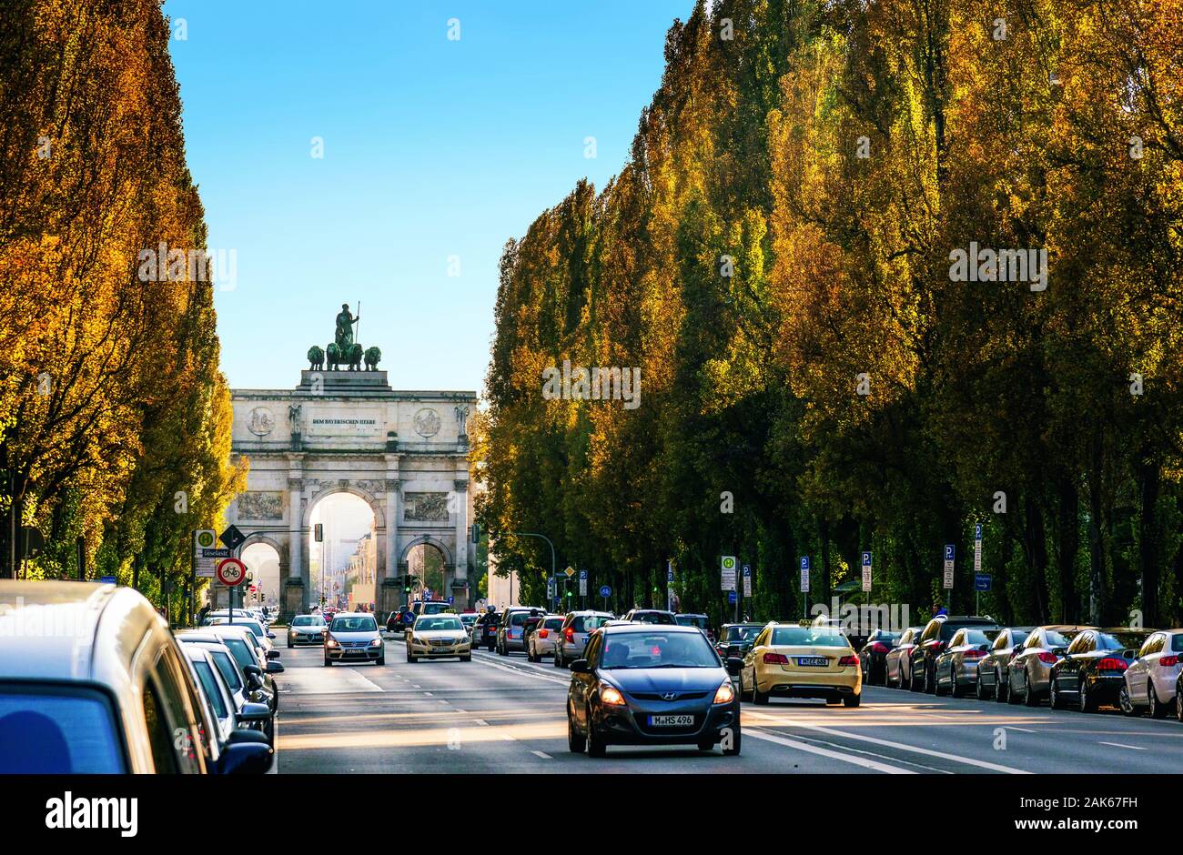 Muenchen leopoldstrasse hi-res stock photography and images - Alamy