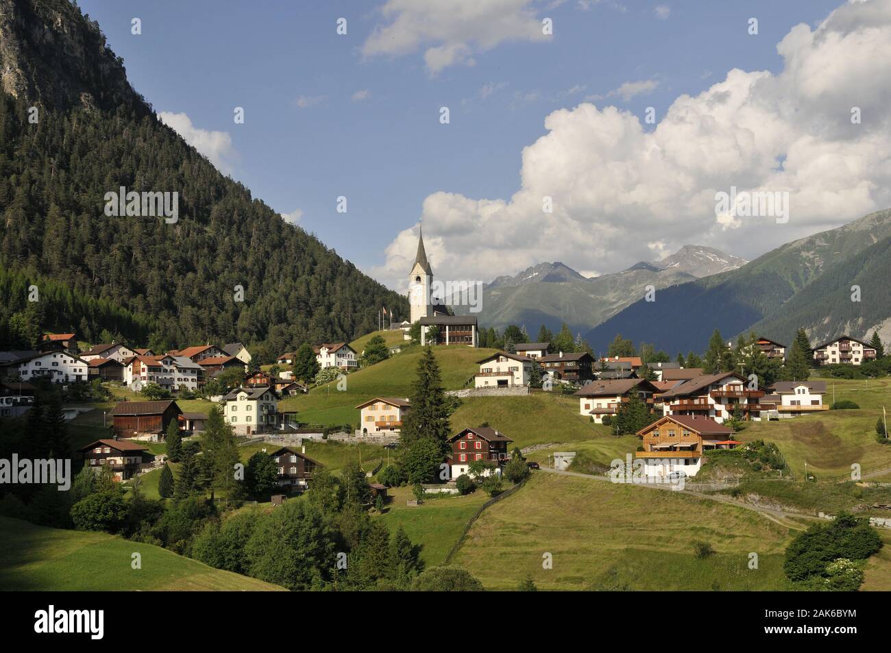 Kanton Graubuenden: Blick auf Schmitten (zwischen Lenzerheide und Davos), Schweiz | usage worldwide Stock Photo