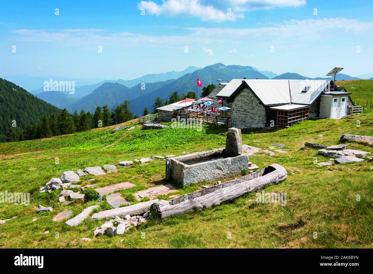 Kanton Tessin: Comologno, Berghuette Salei im Onsernonetal (Valle Onsernone), Schweiz | usage worldwide Stock Photo
