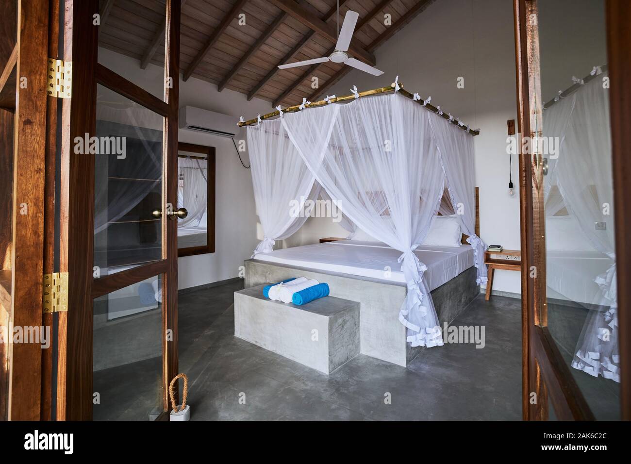 large mosquito net for bed
