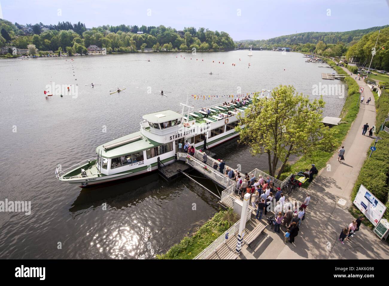 Essen: Touristenboot auf dem Baldeneysee, Ruhrgebiet | usage worldwide Stock Photo