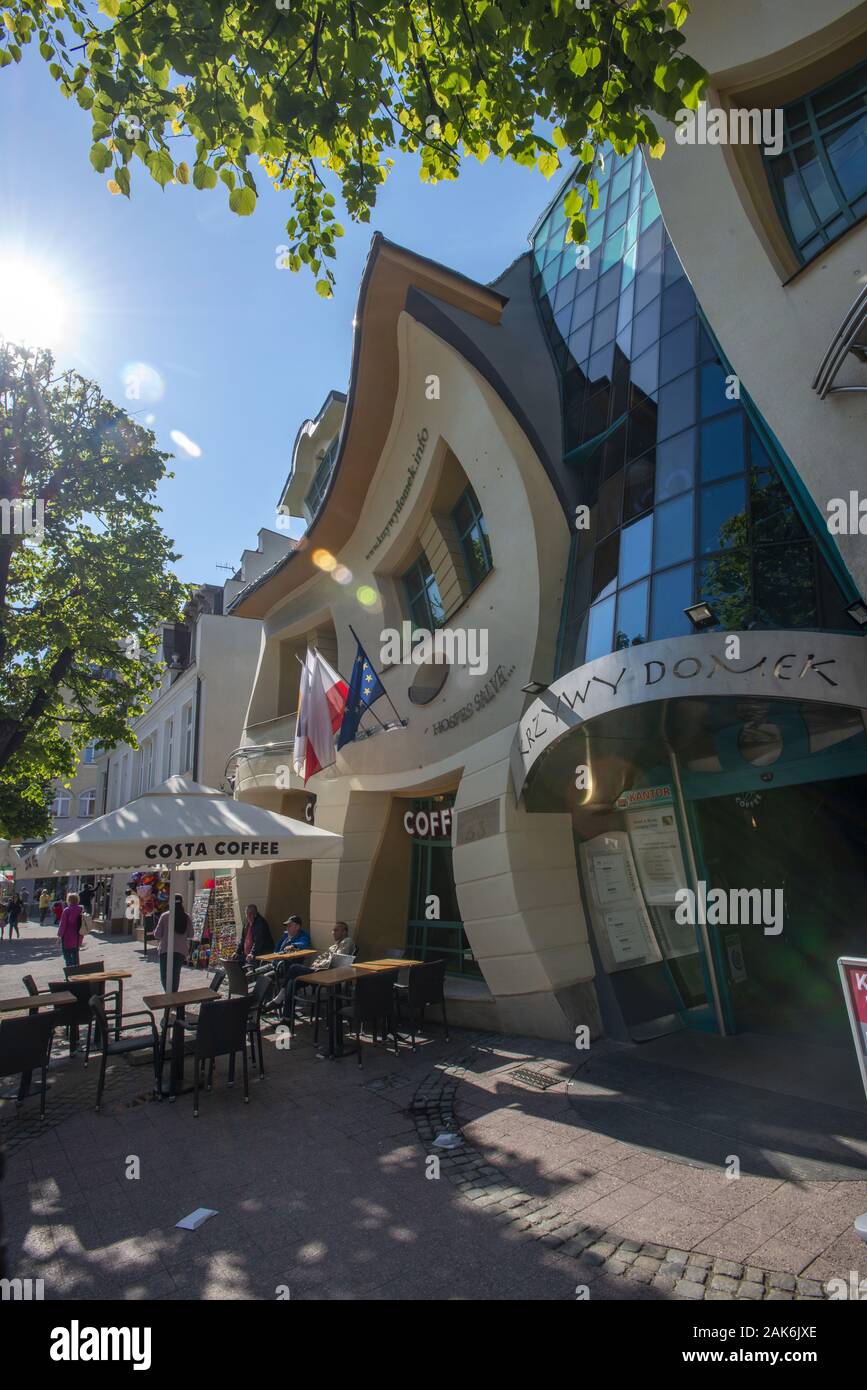 Sopot Zoppot Krummes Haeuschen Auch Schiefes Haus An Der