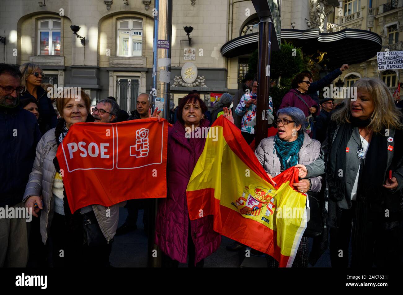 Socialists spain hi-res stock photography and images - Alamy