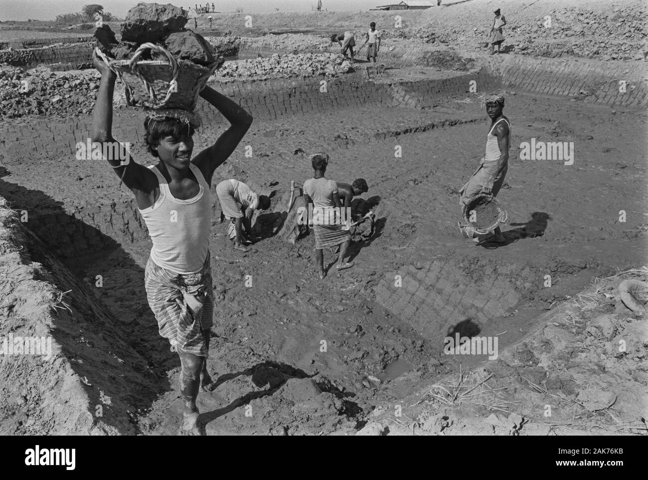 12/44/8 Uri Char day labourers Stock Photo Alamy