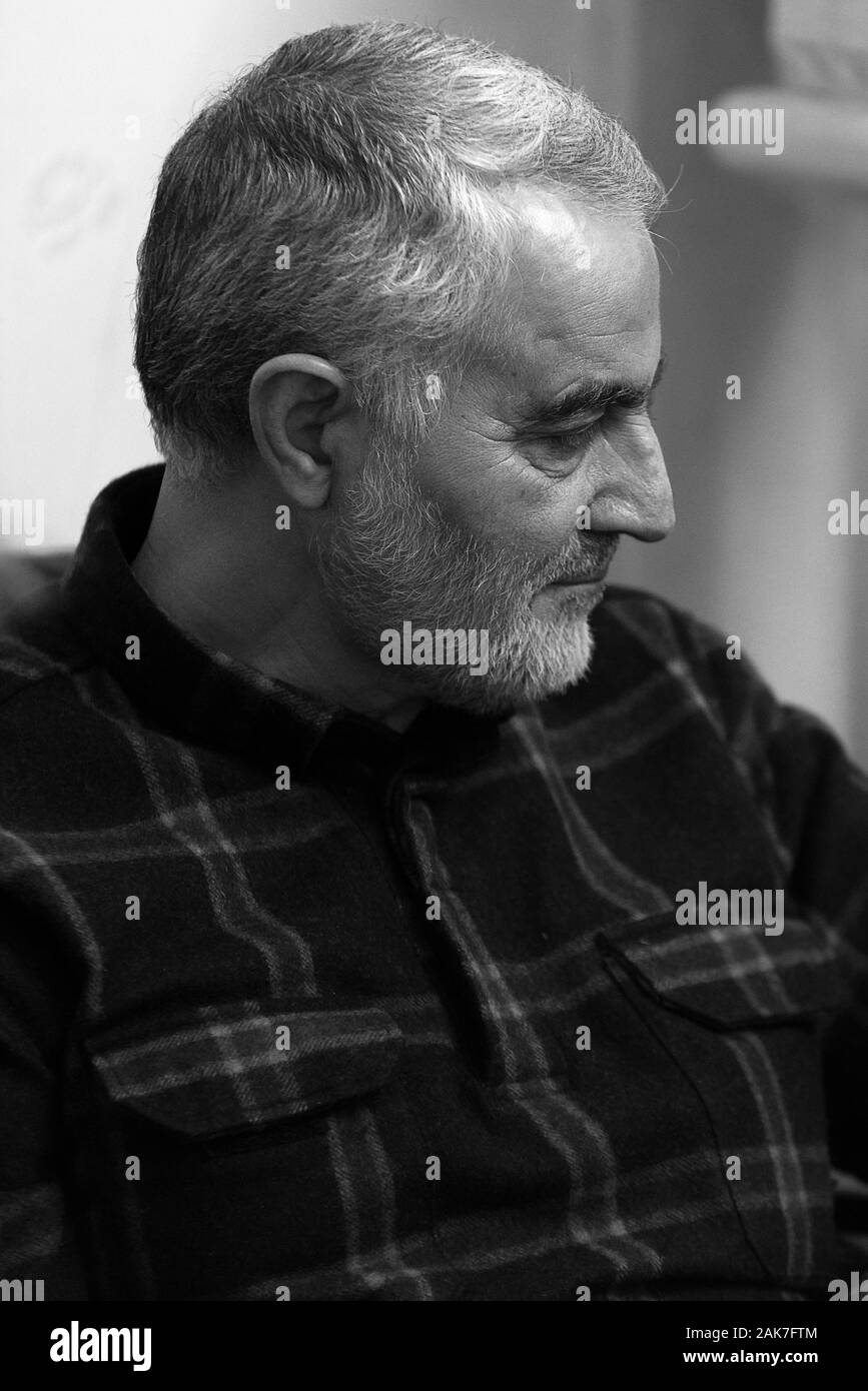 Qasem soleimani portrait hi-res stock photography and images - Alamy