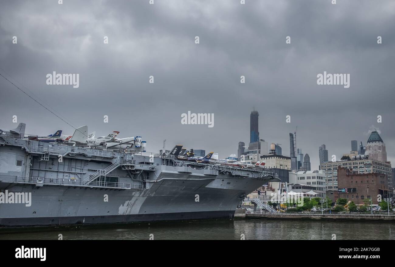 New York City, USA, May 2019, view of the Intrepid Sea, Air & Space Museum located at Pier 86 at 46th Street in the Hell's Kitchen neighbourhood Stock Photo