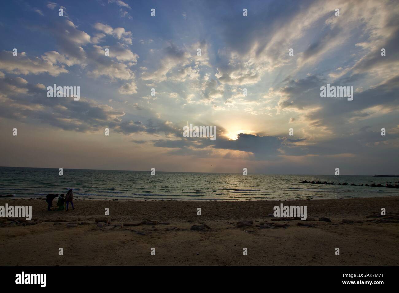 Sunrise at seaside of kuwait hi-res stock photography and images - Alamy