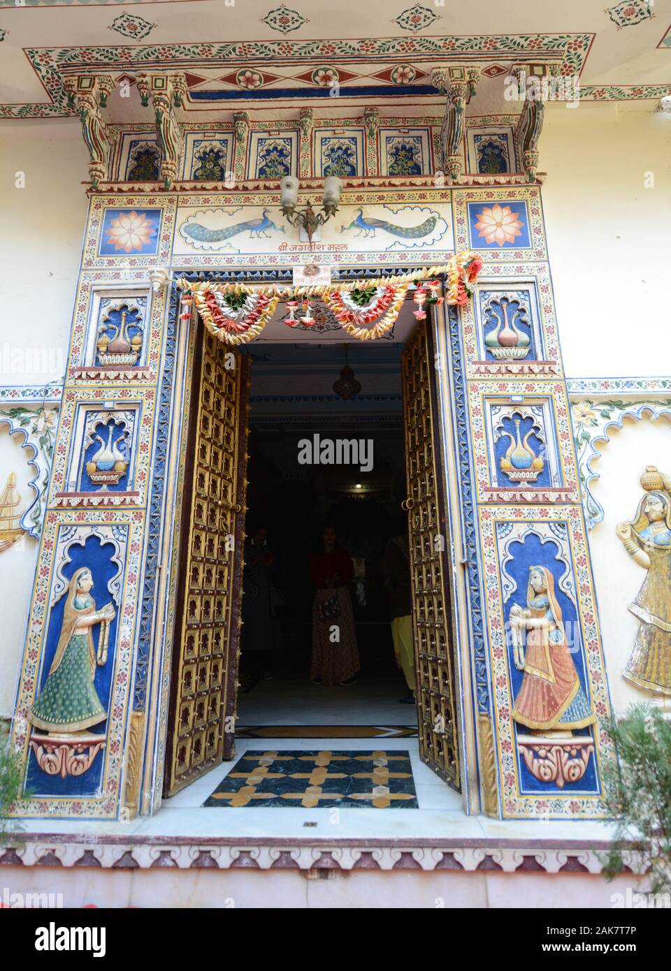 india-rajasthan-udaipur-paintings-hi-res-stock-photography-and-images