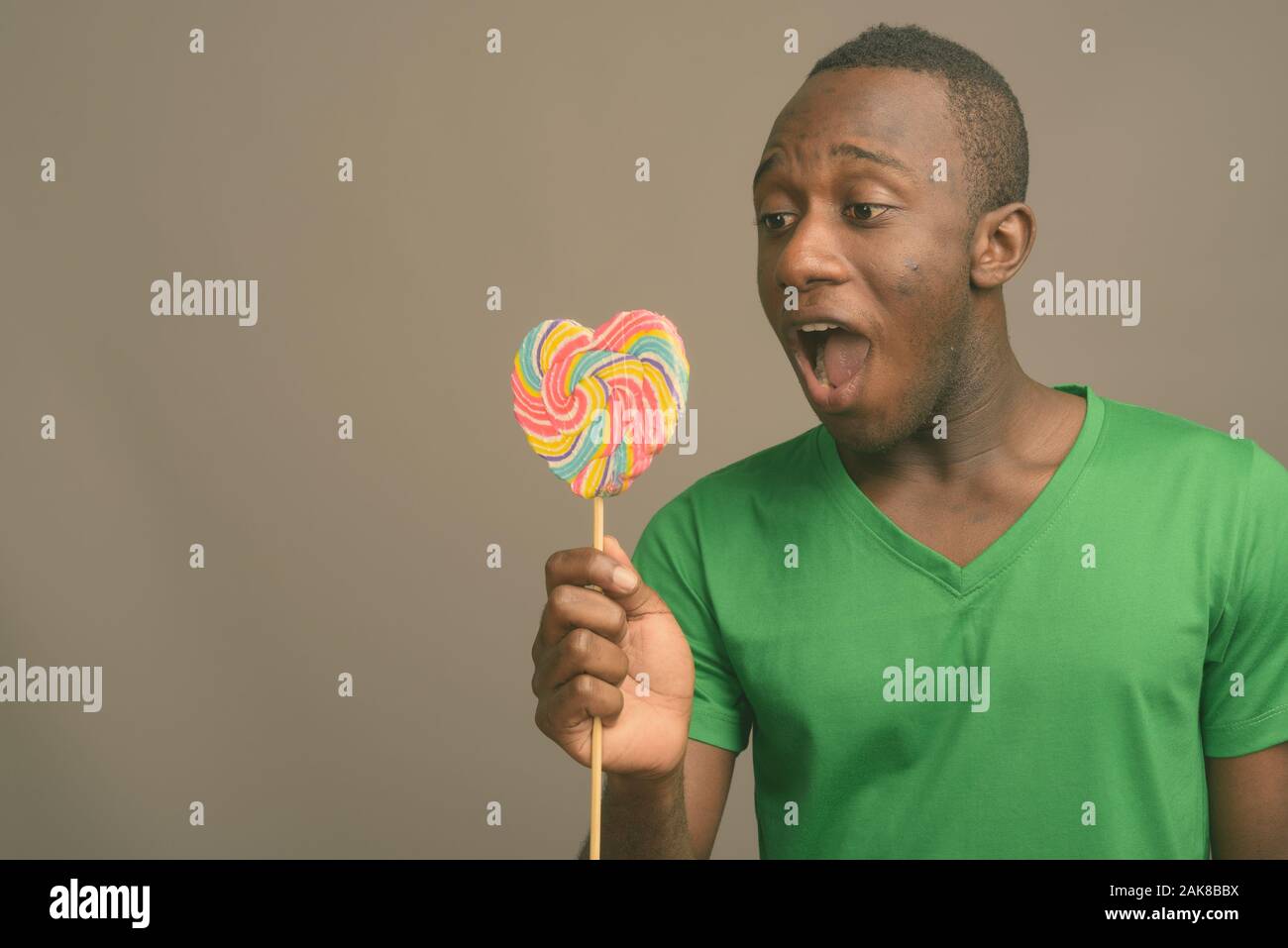 Green candy lollipop close hi-res stock photography and images - Alamy