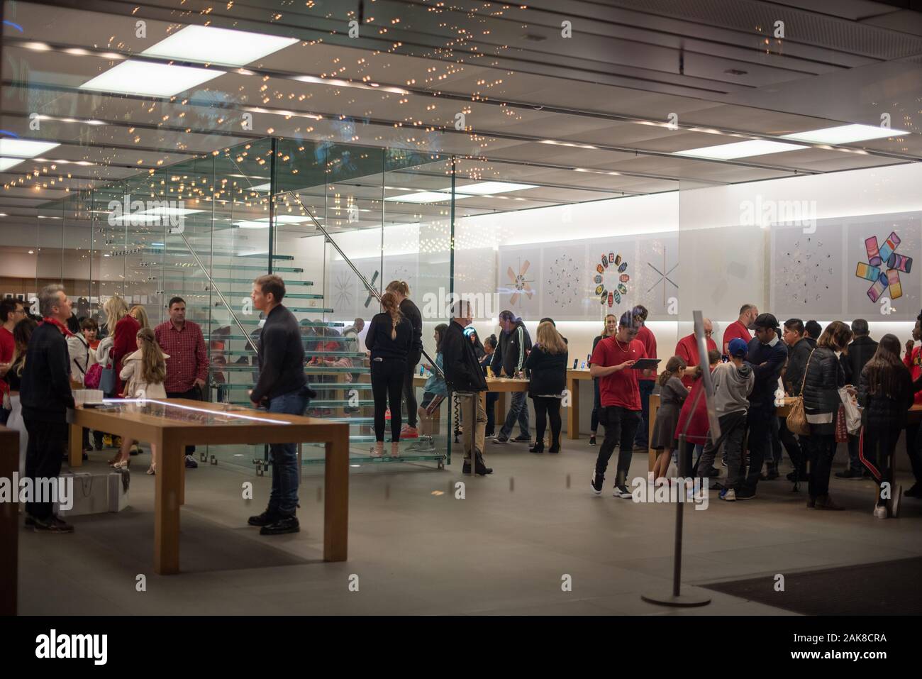 Apple Store in The Grove Stock Photo Alamy