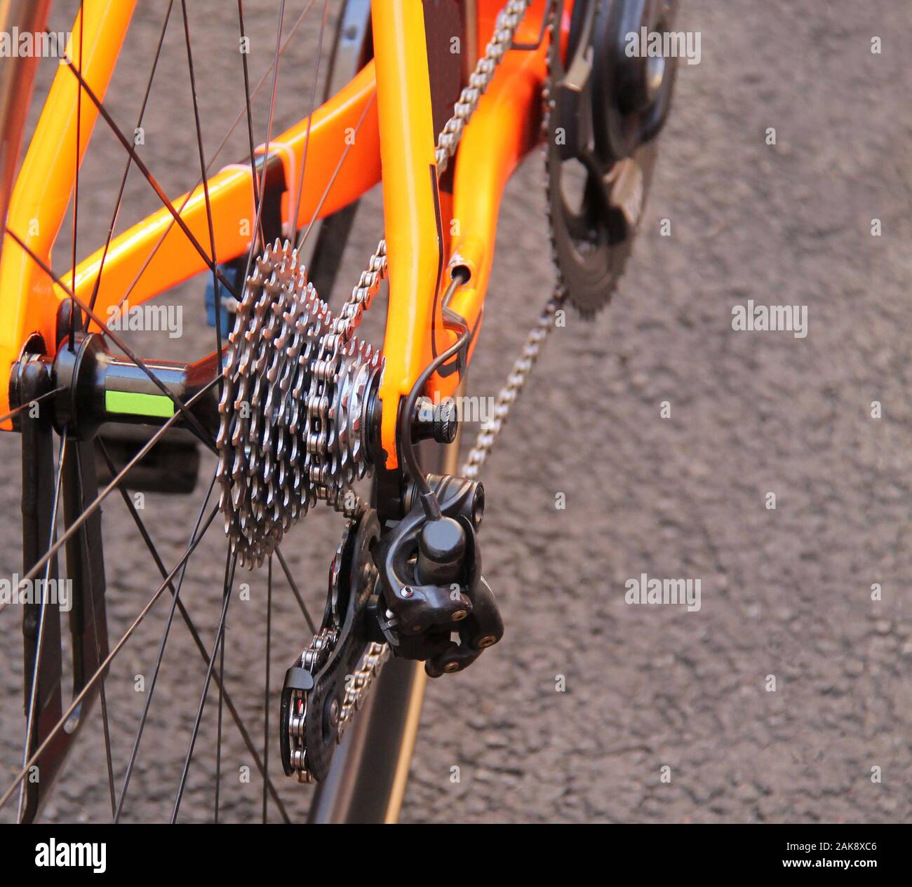 Racing bike back wheel deals