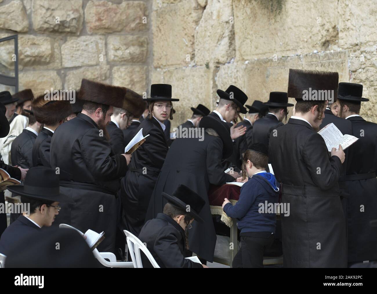 Gläubige Juden, Klagemauer, Jerusalem, Israel Stock Photo